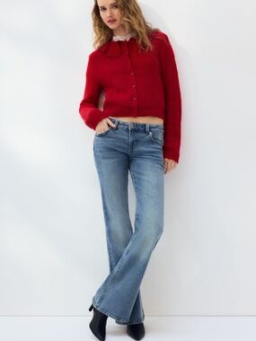 FLARED LOW JEANS in Light Denim Color (Darker Denim Also Avail) Size 2